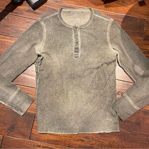 Rogue State long sleeve Henley L